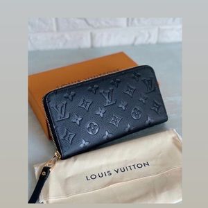 LV Zippy Wallet • Black Embossed
